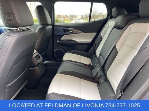 Certified 2025 Chevrolet Equinox EV LT image 23