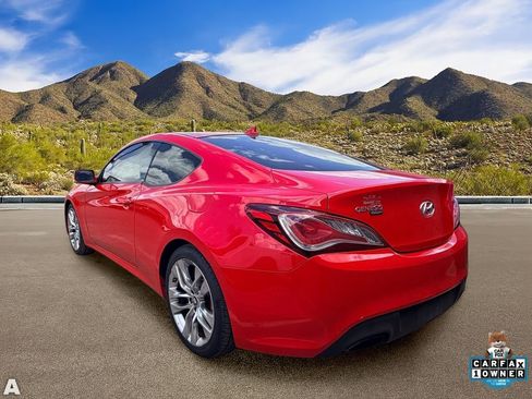 Used 2016 Hyundai Genesis Coupe 3.8 RWD image 3