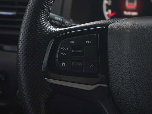 Certified 2025 Honda Ridgeline Black Edition image 16