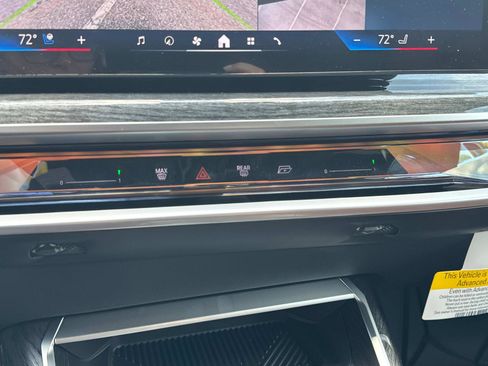New 2025 BMW 760i xDrive AWD/4WD image 24