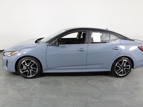 Certified 2024 Nissan Sentra SR w/ Trunk Package FWD image 12