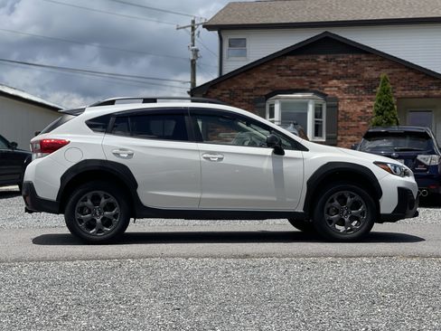 Used 2021 Subaru Crosstrek 2.5i Sport w/ Moonroof Package AWD/4WD image 2