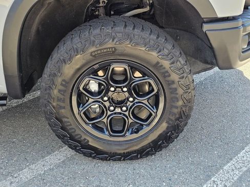 Used 2024 Chevrolet Silverado 1500 ZR2 w/ ZR2 Bison Edition AWD/4WD image 9