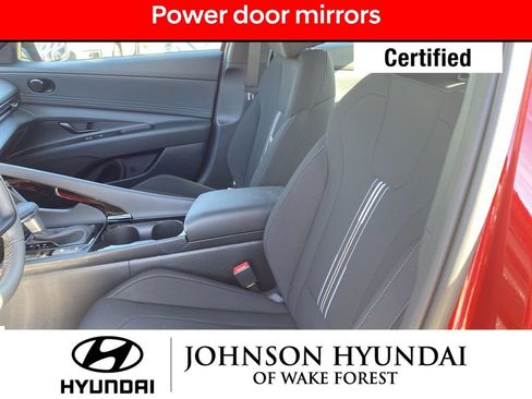 Certified 2025 Hyundai Elantra SEL w/ Cargo Package image 14