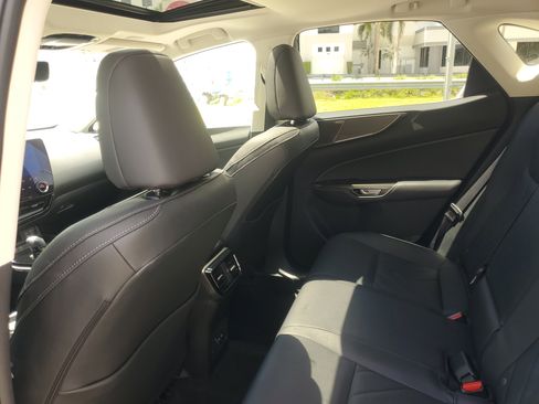 Used 2023 Lexus NX 350 AWD image 12