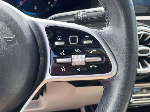 Used 2019 Mercedes-Benz A 220 4MATIC image 36