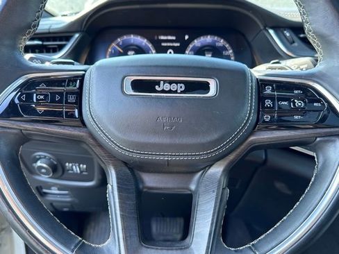 Used 2022 Jeep Grand Cherokee L Overland w/ Luxury Tech Group IV image 15