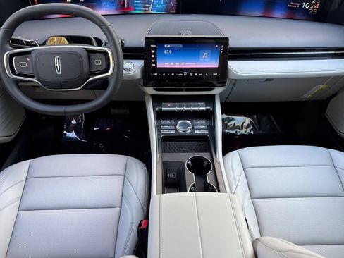 New 2026 Lincoln Nautilus Premier w/ Jet Appearance Package AWD/4WD image 10