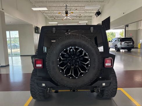 Used 2020 Jeep Wrangler Unlimited Sport S AWD/4WD image 4