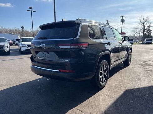 Used 2023 Jeep Grand Cherokee L Limited image 2