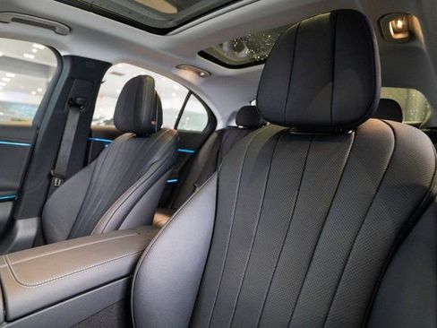 New 2026 Mercedes-Benz E 450 4MATIC Sedan image 5