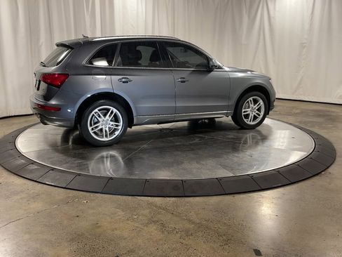 Used 2015 Audi Q5 2.0T Premium image 2