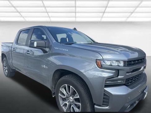 Used 2020 Chevrolet Silverado 1500 RST w/ Texas Edition RWD image 2