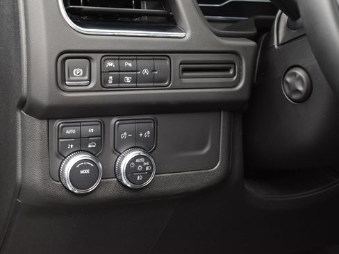 Used 2023 GMC Yukon SLT image 22