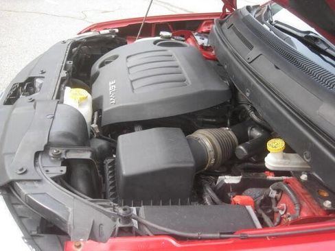 Used 2014 Dodge Journey SXT image 33