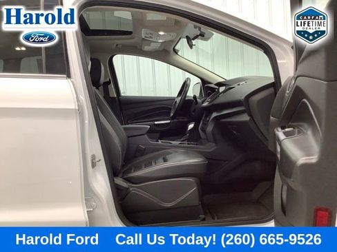 Used 2019 Ford Escape SEL w/ Sun & Style Package AWD/4WD image 12