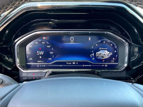 Used 2025 Chevrolet Silverado 1500 High Country w/ Midnight Edition AWD/4WD image 20