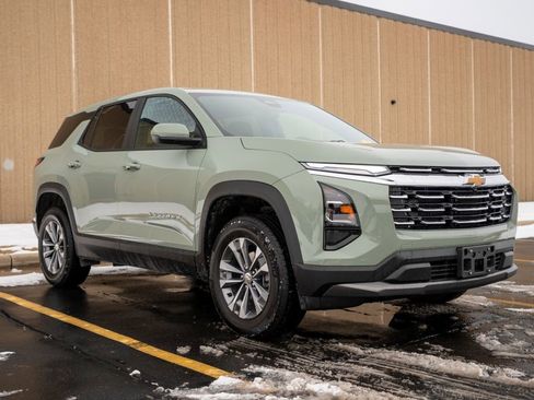 Certified 2026 Chevrolet Equinox LT image 2