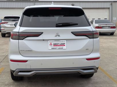 New 2026 Mitsubishi Outlander SE