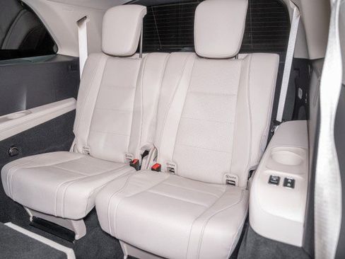 New 2026 Mercedes-Benz GLS 450 450 4MATIC® SUV image 13