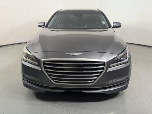 Used 2015 Hyundai Genesis 5.0 RWD image 2