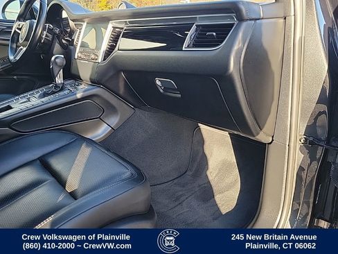 Used 2017 Porsche Macan image 33
