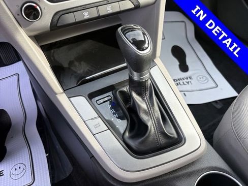 Used 2018 Hyundai Elantra SEL FWD image 21
