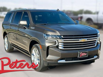 Used 2021 Chevrolet Suburban High Country w/ Premium Package 2
