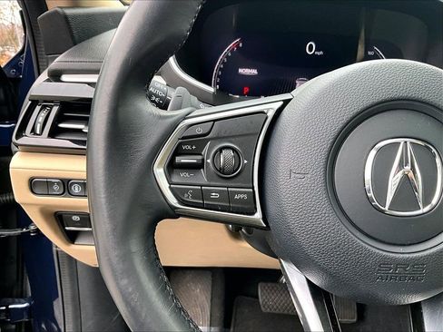 Used 2023 Acura MDX SH-AWD image 19