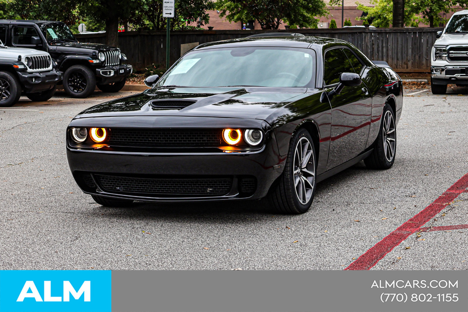 Used 2023 Dodge Challenger R/T RWD image 3