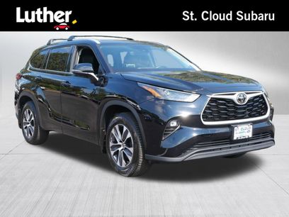 Used 2022 Toyota Highlander XLE