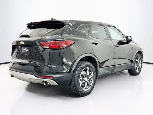 Used 2025 Chevrolet Blazer LT image 9