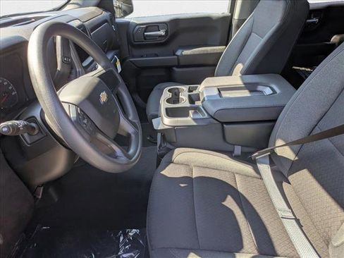 New 2026 Chevrolet Silverado 1500 Custom image 3