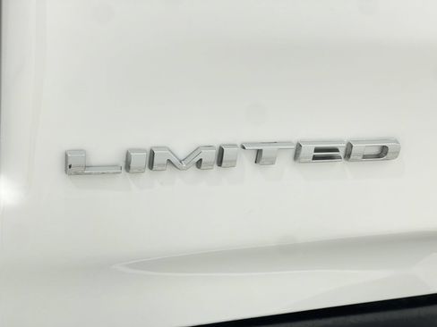 Used 2022 RAM 1500 Limited AWD/4WD image 38