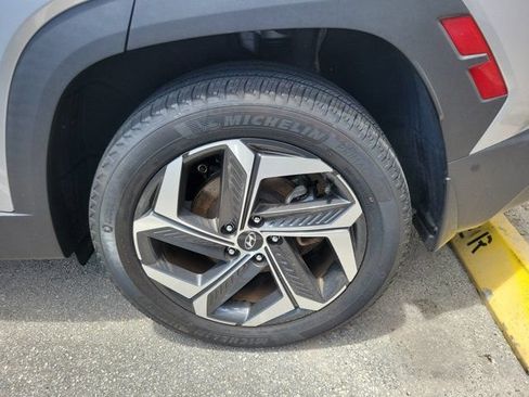 Certified 2023 Hyundai Tucson Limited AWD/4WD image 7