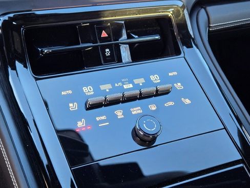 Used 2025 Porsche Panamera 4 image 26