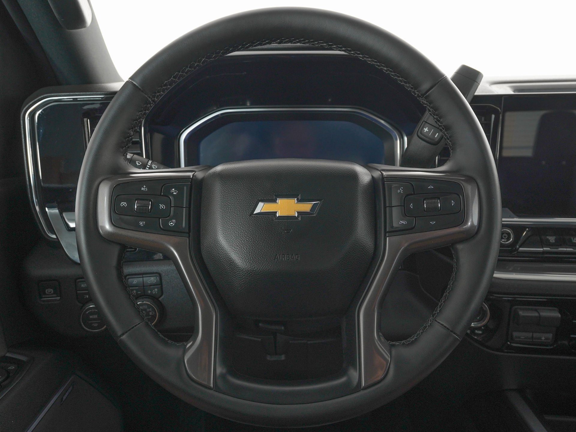 Used 2026 Chevrolet Silverado 3500 High Country w/ High Country Premium Package AWD/4WD image 17