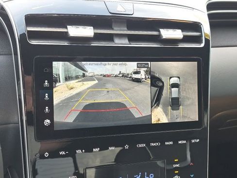 Certified 2024 Hyundai Santa Cruz Limited AWD/4WD image 16