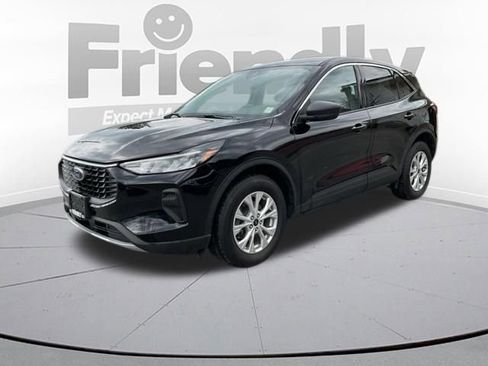 Used 2024 Ford Escape Active AWD/4WD image 2