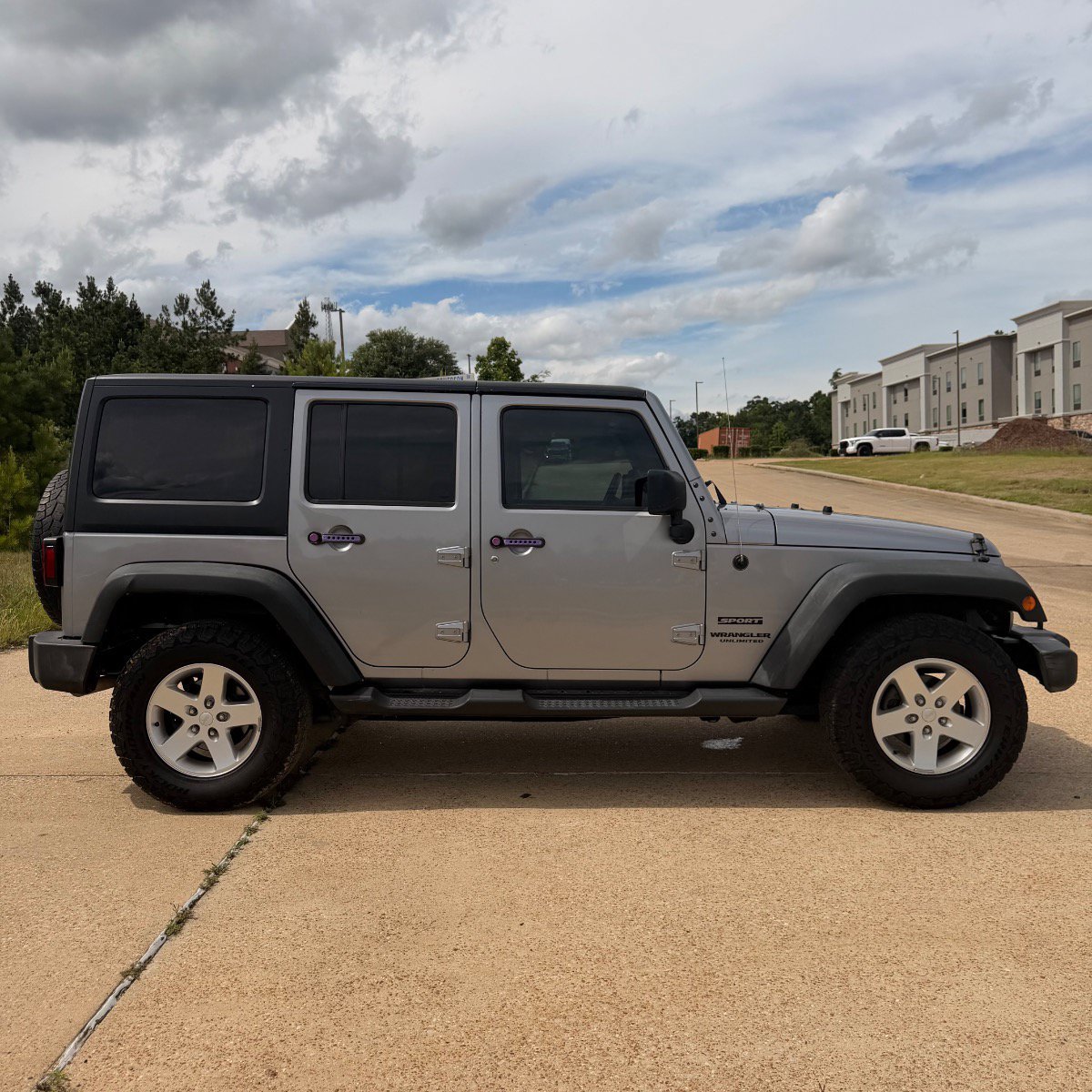 Used 2016 Jeep Wrangler Unlimited Sport w/ Quick Order Package 24S AWD/4WD image 9