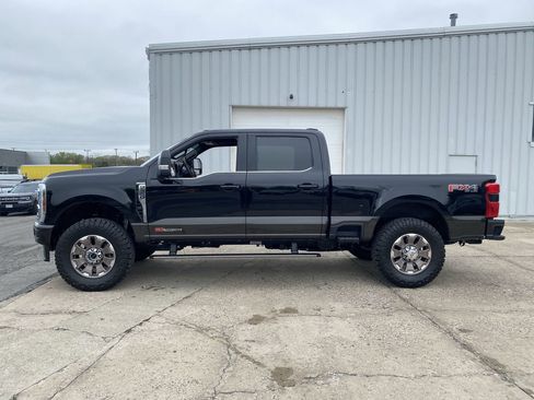 Used 2025 Ford F350 King Ranch AWD/4WD image 5