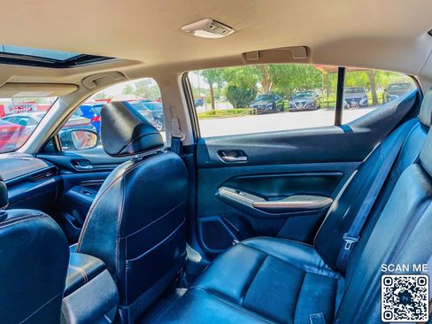 Used 2022 Nissan Altima 2.5 SR w/ Midnight Edition Package FWD image 29