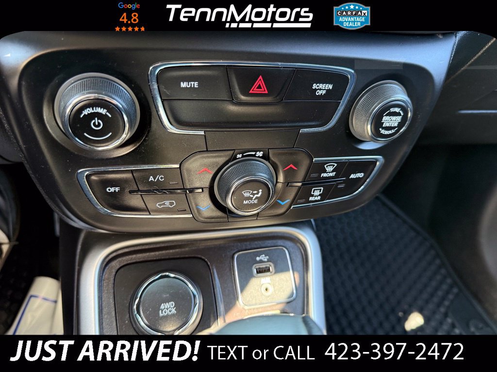 Used 2019 Jeep Compass Sport w/ Cold Weather Group AWD/4WD image 18