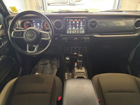 Used 2023 Jeep Wrangler Unlimited Sahara w/ Cold Weather Group AWD/4WD image 27
