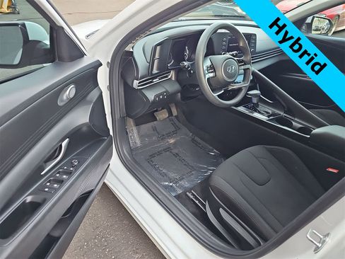Certified 2023 Hyundai Elantra Blue image 10
