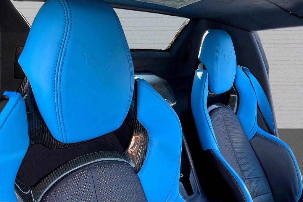 Used 2021 Chevrolet Corvette Stingray Premium Conv w/ Z51 Performance Package RWD image 25