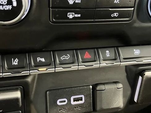 Used 2024 Chevrolet Silverado 2500 Custom w/ Custom Value Package image 47