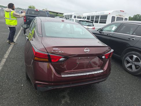 Used 2023 Nissan Altima 2.5 SV FWD image 7