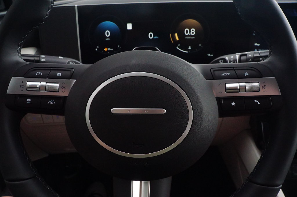 New 2026 Hyundai Tucson SEL FWD image 12