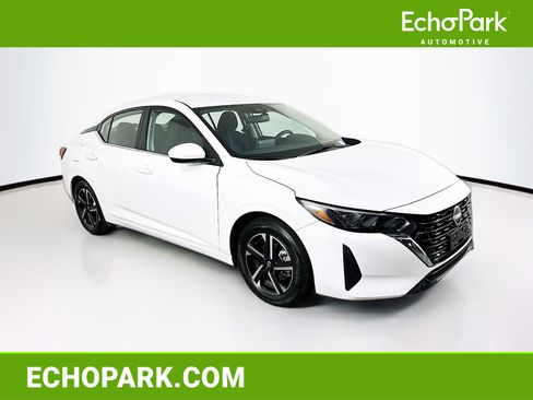 Used 2025 Nissan Sentra SV image 1